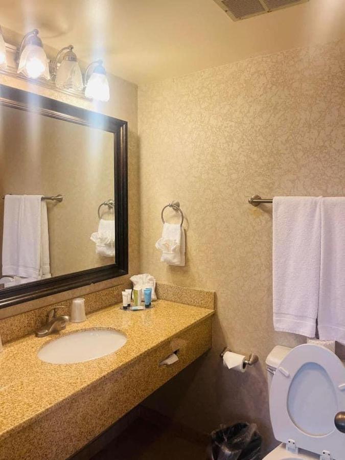 Senate Suites Extended Stay Hotel Topeka Exteriér fotografie