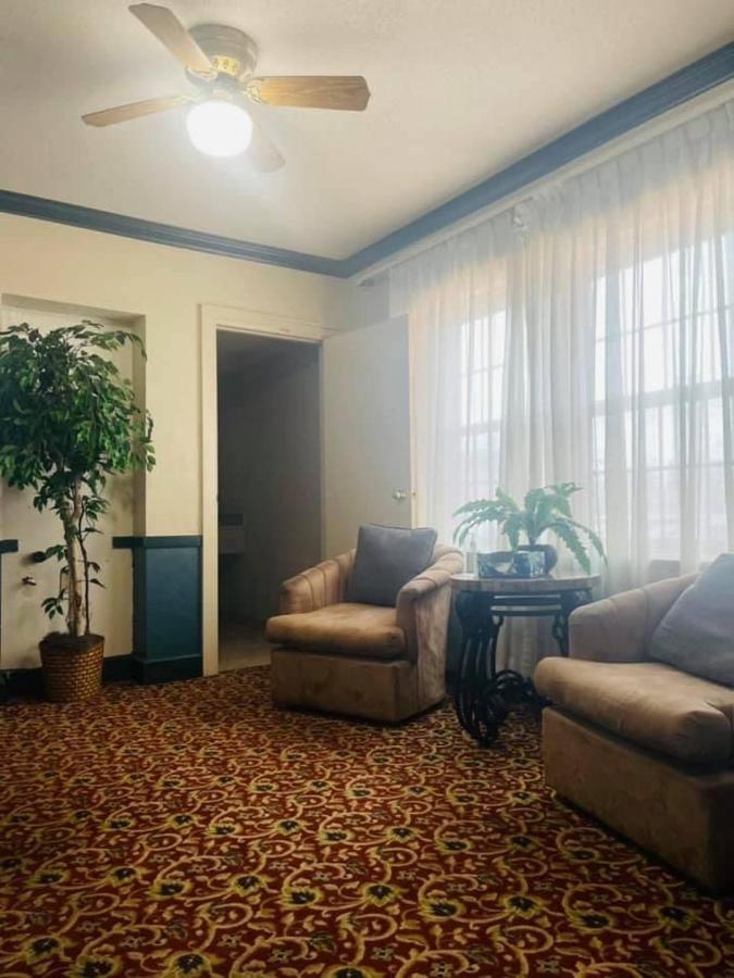 Senate Suites Extended Stay Hotel Topeka Exteriér fotografie