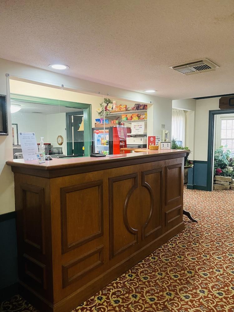 Senate Suites Extended Stay Hotel Topeka Exteriér fotografie