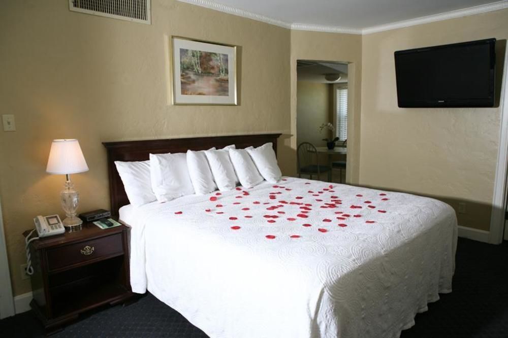 Senate Suites Extended Stay Hotel Topeka Exteriér fotografie